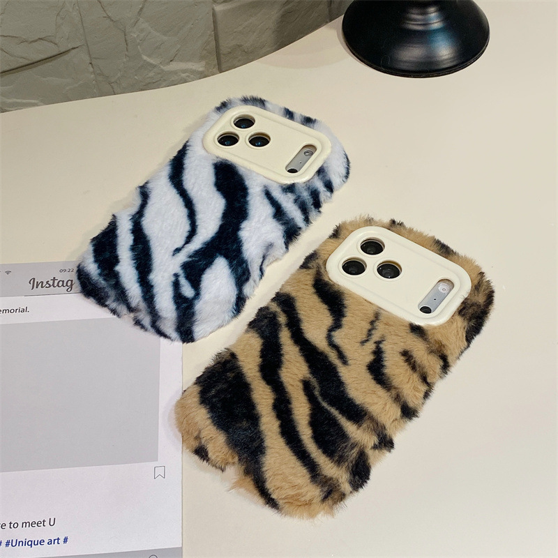 Luksusowe etui na telefon z wz – Phone Cases Iphone 16 recenzja i cena
